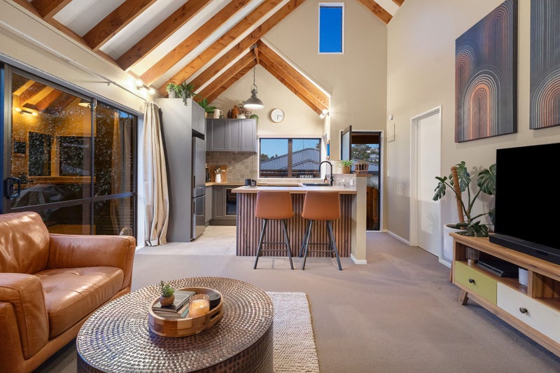 34A Lauderdale Road, Birkdale, Auckland - Carousel 2