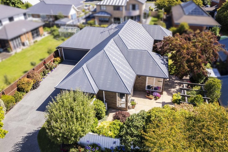 8 Jadewynn Place, Halswell, Christchurch - Carousel 1