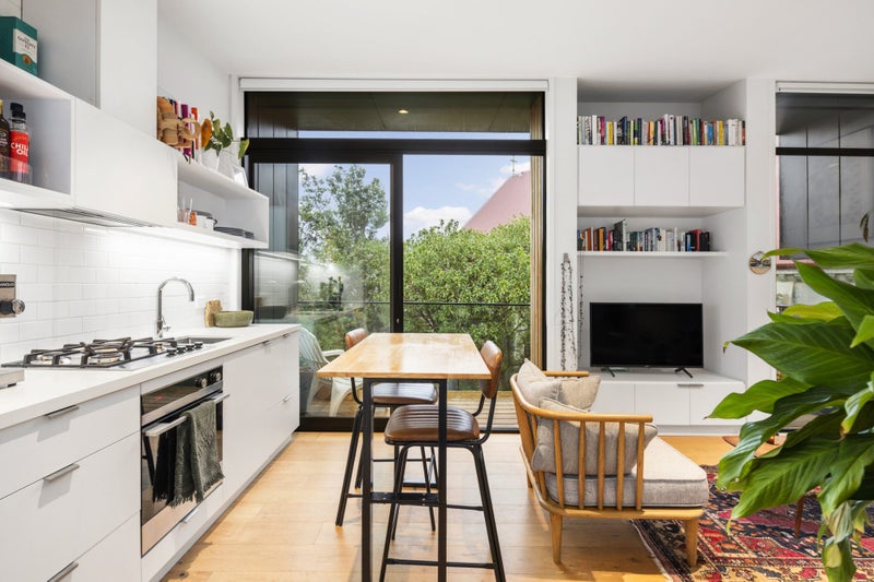 37 Avon St, Island Bay, Wellington - Carousel 2