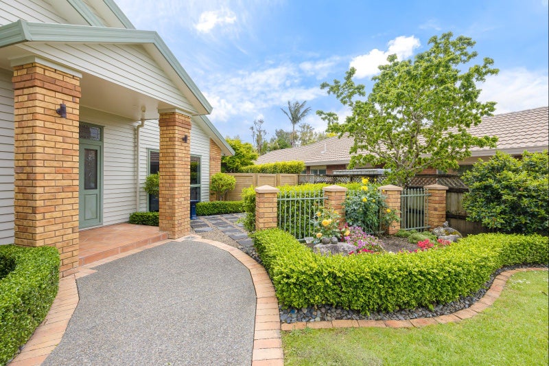 13 Lucas Way, Albany, Auckland - Carousel 2