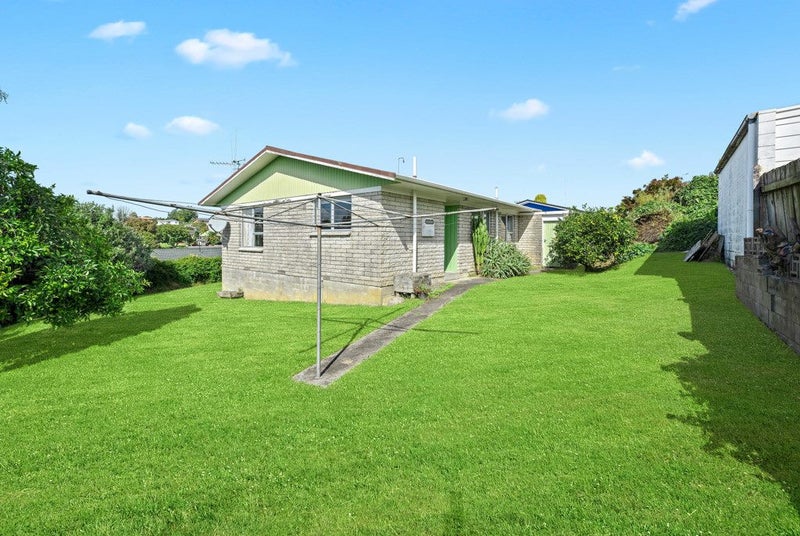 28B Hazelwood Avenue, Dinsdale, Hamilton - Carousel 1