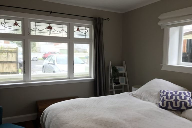 40 Palm Avenue, Lyall Bay, Wellington - Carousel 11