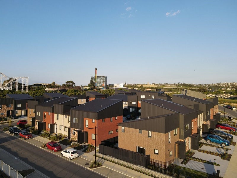 14 Tuhono Street, Manukau, Auckland - Carousel 1