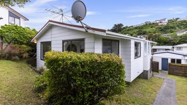 41 Cortina Avenue, Johnsonville, Wellington - Carousel 1