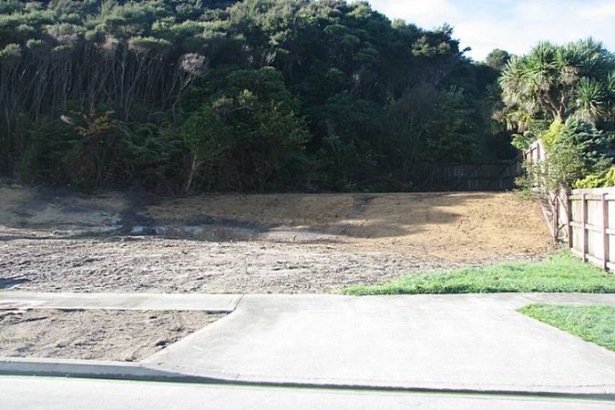 76 Meremere Street, Wainuiomata, Lower Hutt - Carousel 2