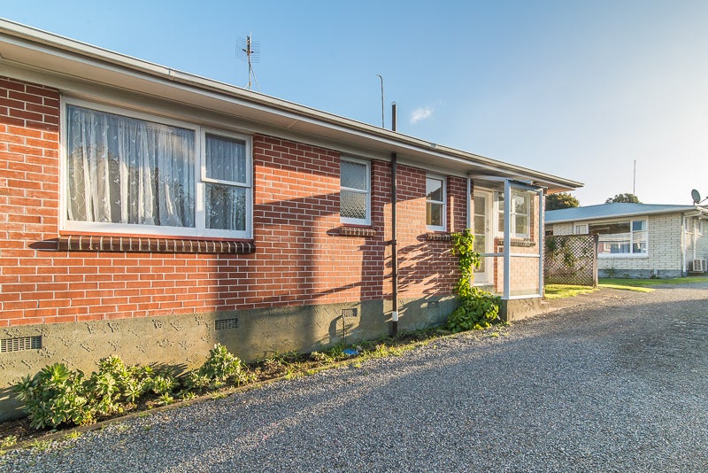 1/13 Alexander Road, Raumati Beach, Paraparaumu - Carousel 2