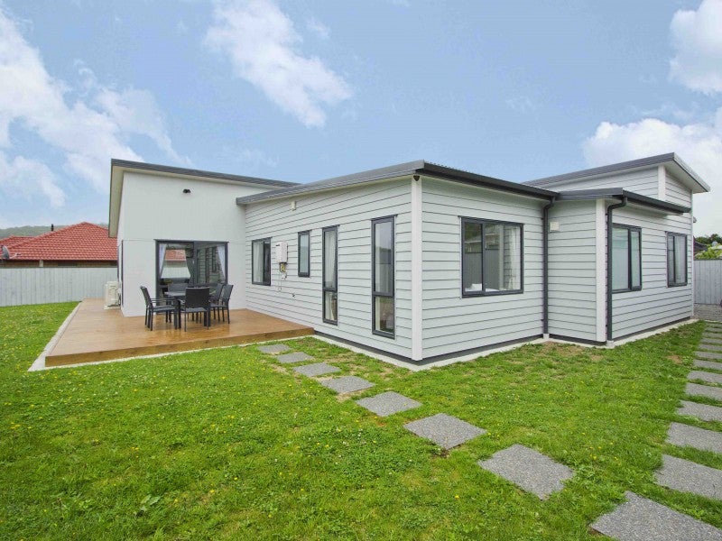 15 Fraser Colman Grove, Wainuiomata, Lower Hutt - Carousel 18