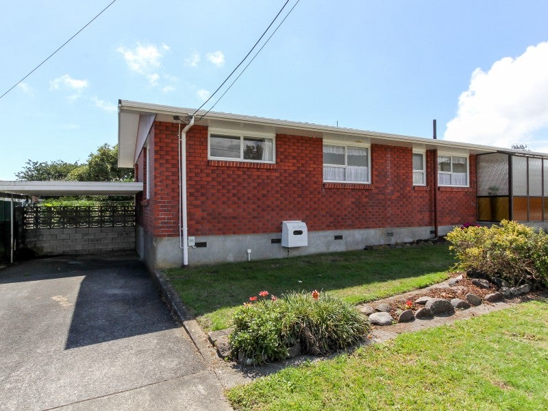 4 Parsons Street, Vogeltown, New Plymouth - Carousel 26