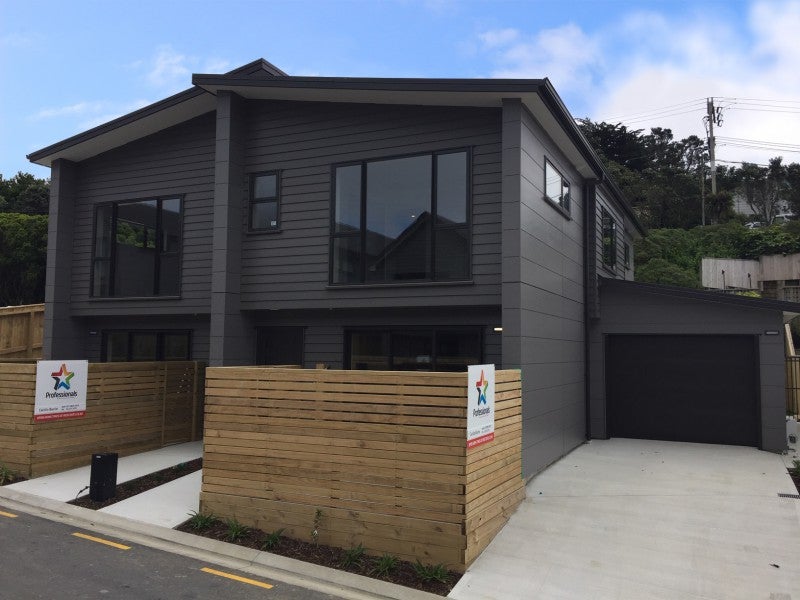 33 Brindle Way, Newlands, Wellington - Carousel 1