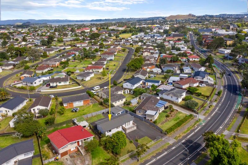 24 Mascot Avenue, Mangere, Auckland - Carousel 24