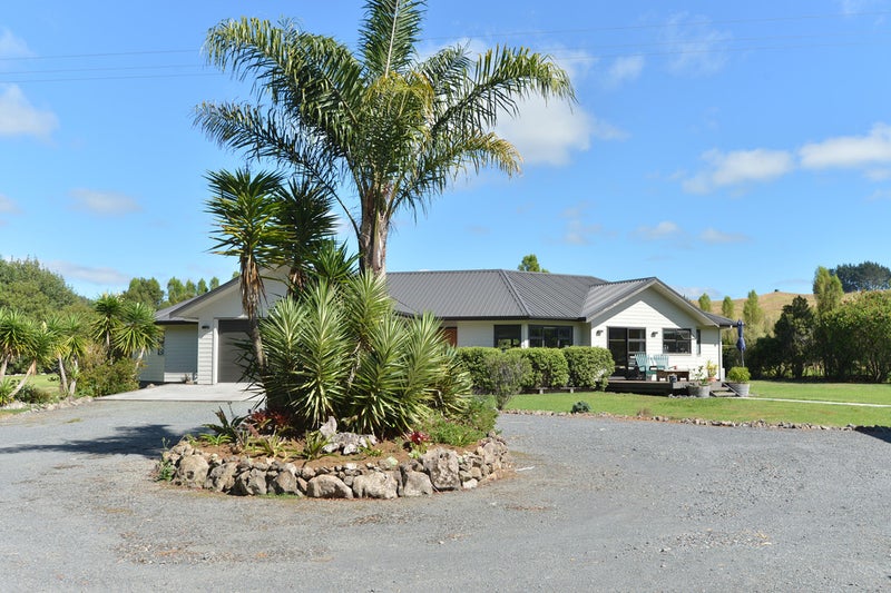 166 Tavinor Road, Whangarei - Carousel 1