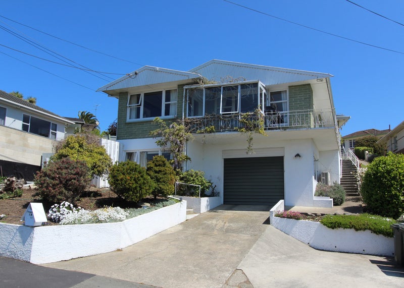 8A Solway Street, Holmes Hill, Oamaru - Carousel 1