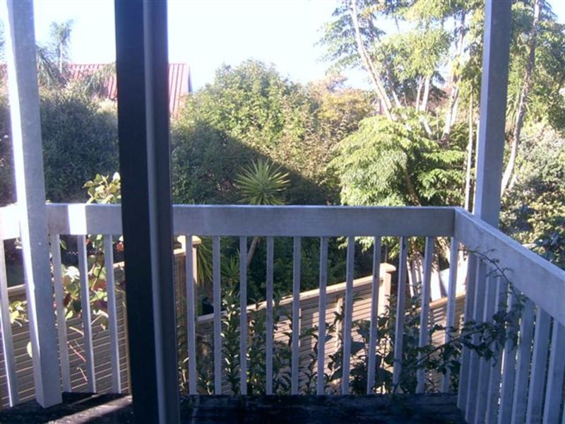 1/8 Braemar Road, Castor Bay, Auckland - Carousel 2