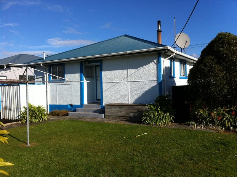 21 Nelson Quay, Cobden, Greymouth - Carousel 13