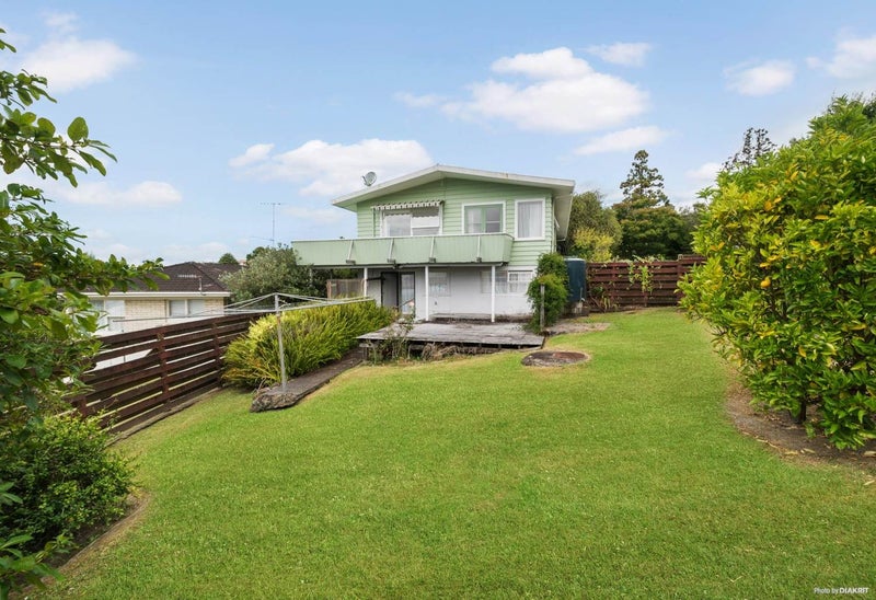 5 Cheryl Place, Hillcrest, Auckland - Carousel 13