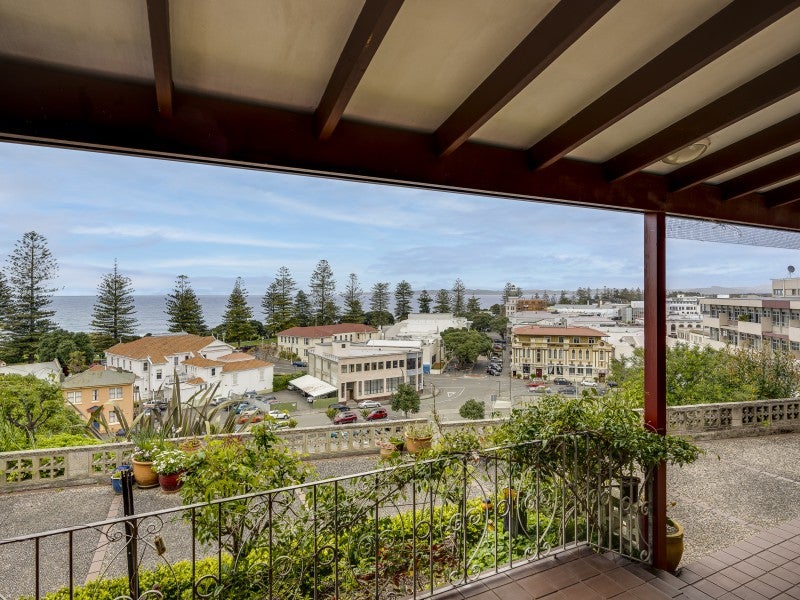 17 Brewster Street, Bluff Hill, Napier - Carousel 2