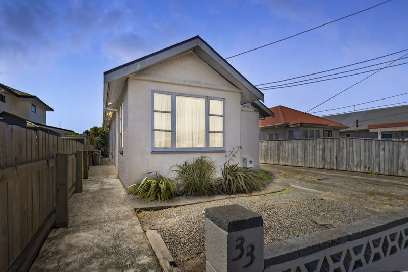 33 Devonshire Road, Miramar, Wellington - Carousel 1