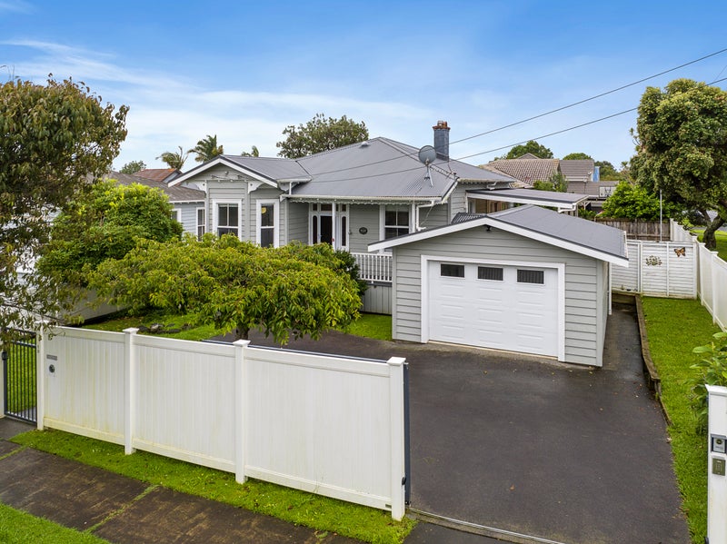 19 Foch Avenue, Mount Roskill, Auckland - Carousel 2