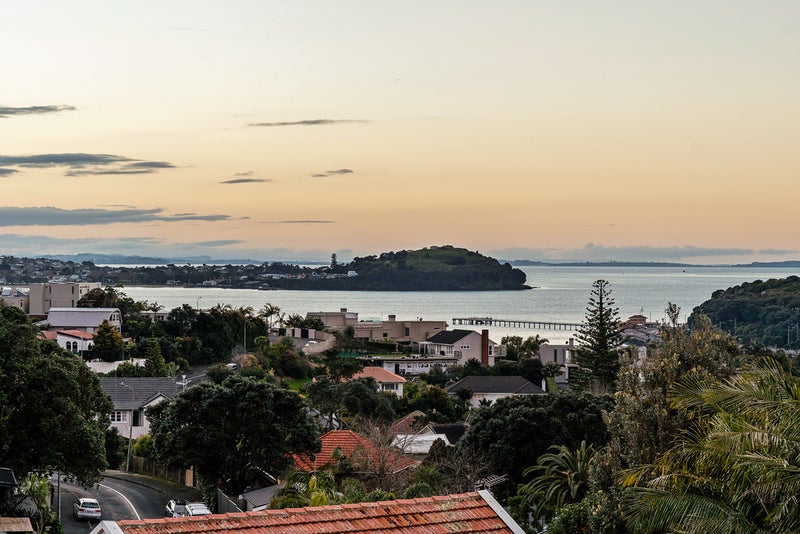 1/114 Coates Avenue, Orakei, Auckland - Carousel 1