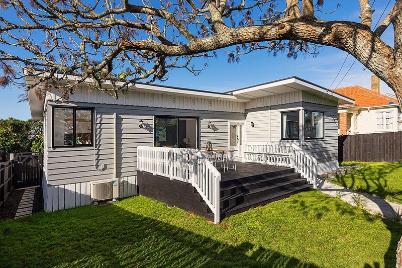 137 Selwyn Street, Onehunga, Auckland - Carousel 1