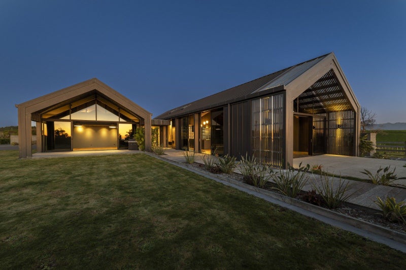 216 Henwood Road, Paraite, New Plymouth - Carousel 1