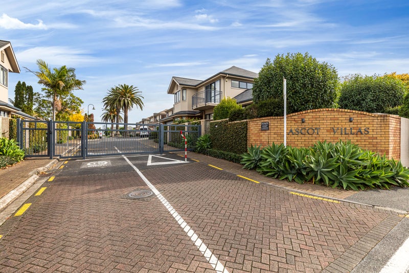 14 Canterbury Park Lane, Ellerslie, Auckland - Carousel 2