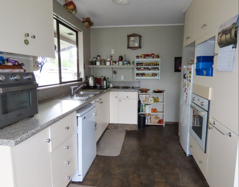 14 Anderson Street, Kakanui, Oamaru - Carousel 2