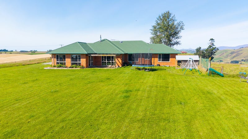 457 Cliffs Road, Claremont - Carousel 1