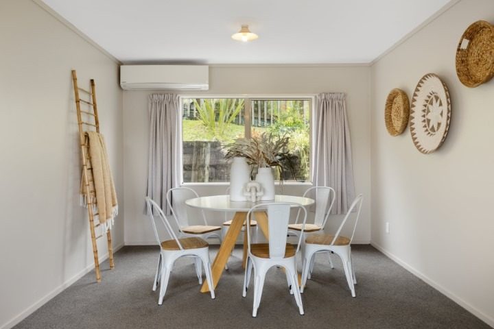 17 Newark Close, Gate Pa, Tauranga - Carousel 17