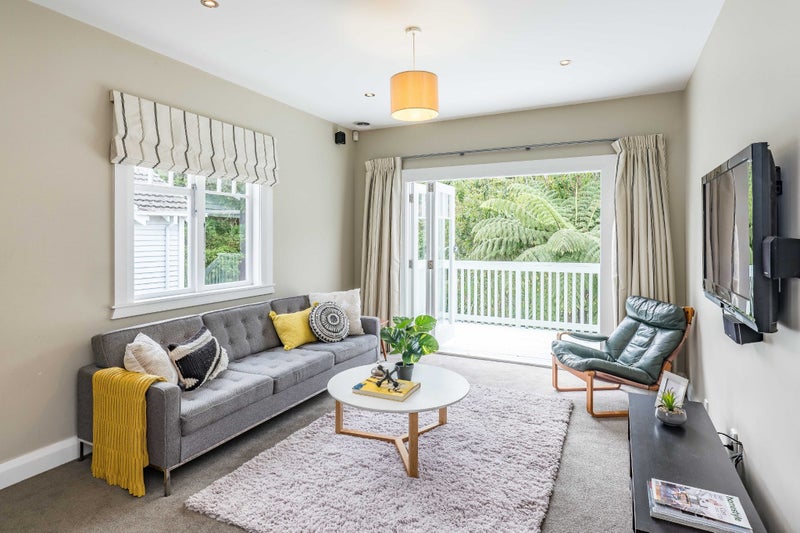 16 Khandallah Road, Ngaio, Wellington - Carousel 2