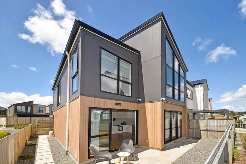 119 Waekahu Road, Westgate, Auckland - Carousel 2