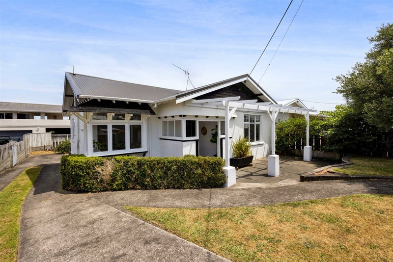 49 Dorset Avenue, Westown, New Plymouth - Carousel 2