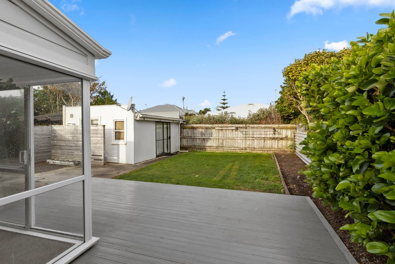 46 Queen Street, Petone, Lower Hutt - Carousel 2