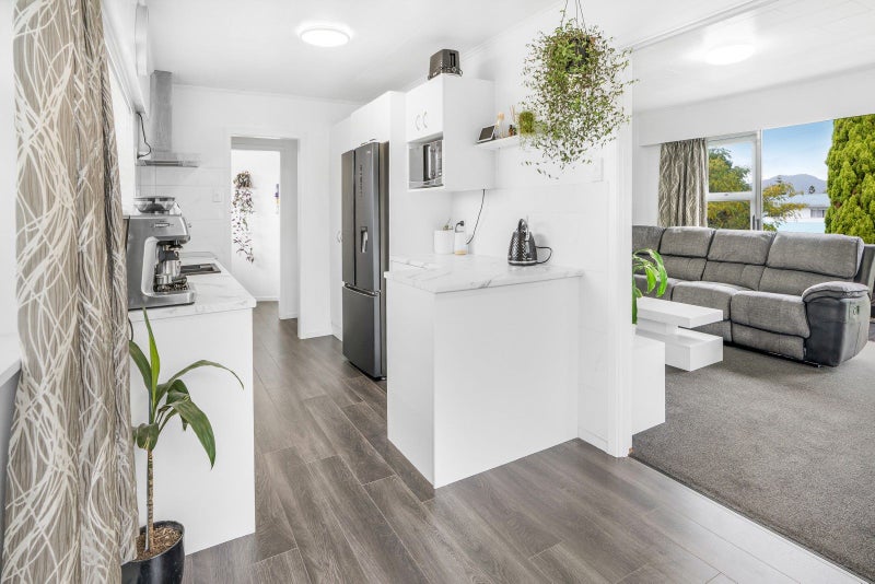 1 Walmsley Street, Kihikihi, Te Awamutu - Carousel 1