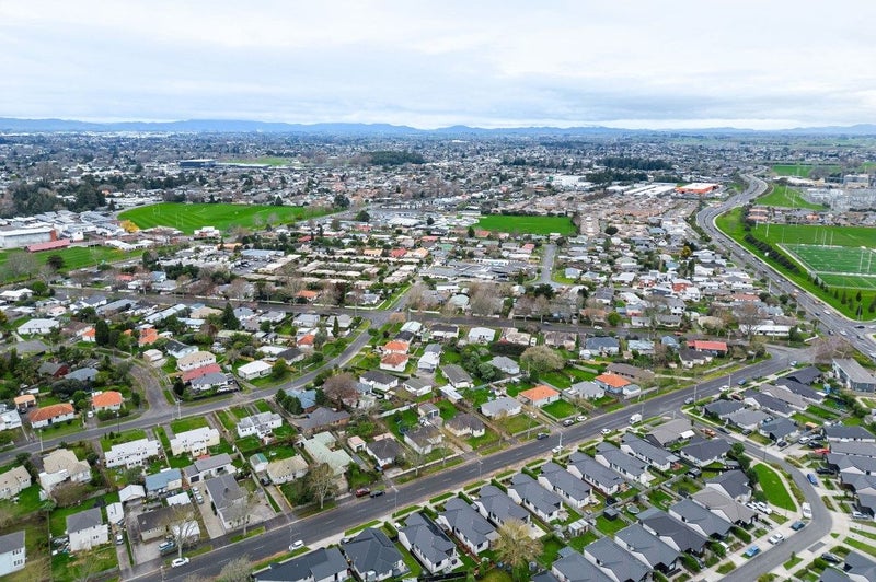 41 Old Farm Road, Hamilton East, Hamilton - Carousel 27