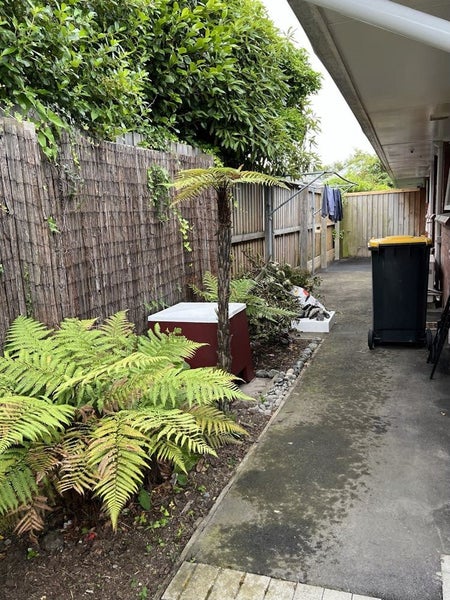 1/129A Glandovey Road, Strowan, Christchurch - Carousel 2