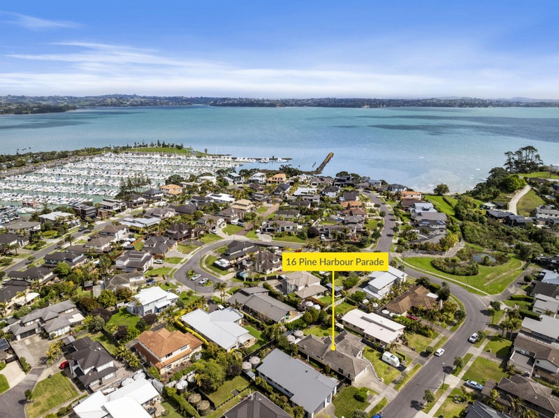 16 Pine Harbour Parade, Beachlands, Auckland - Carousel 2