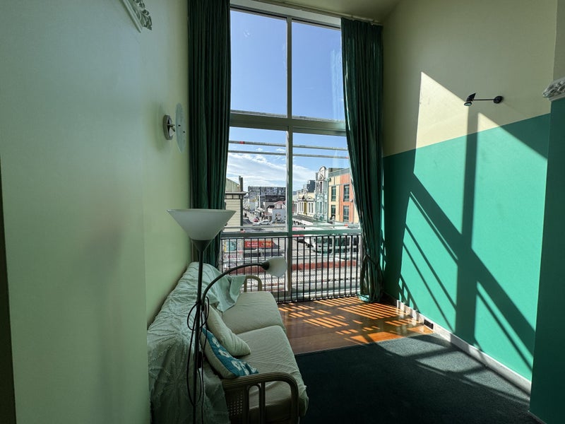 1H/51 Webb St, Mount Cook, Wellington - Carousel 1