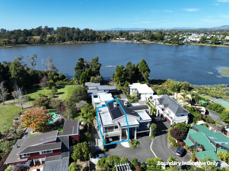 138 Lake Crescent, Hamilton Lake, Hamilton - Carousel 2