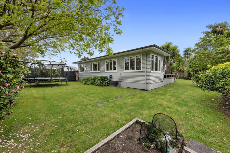 77 Insoll Avenue, Enderley, Hamilton - Carousel 13