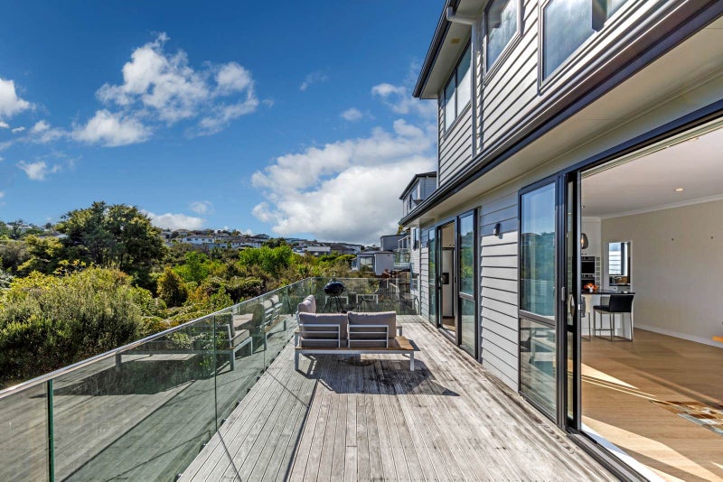 30 Para Close, Fairview Heights, Auckland - Carousel 1