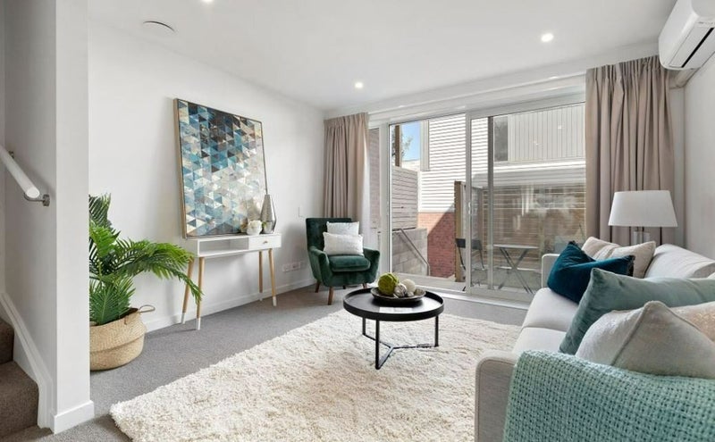 3/24 Princess Terrace, Newtown, Wellington - Carousel 1