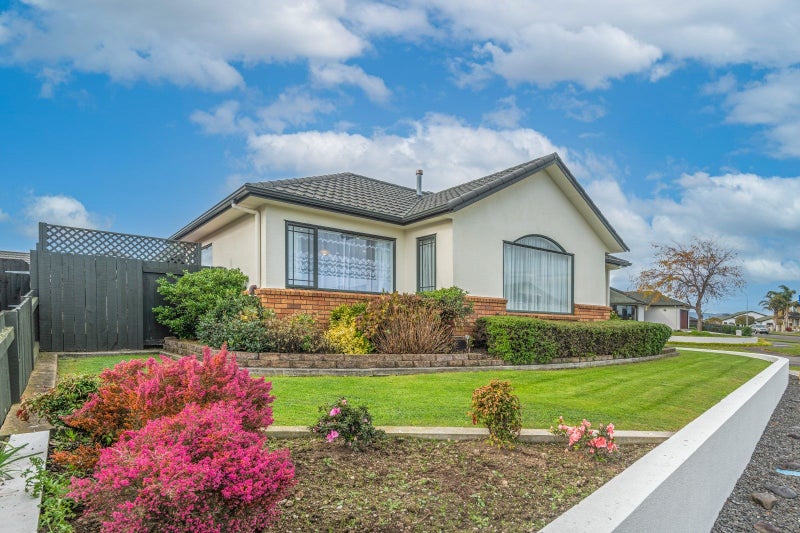 1 Virginia Grove, Milson, Palmerston North - Carousel 16