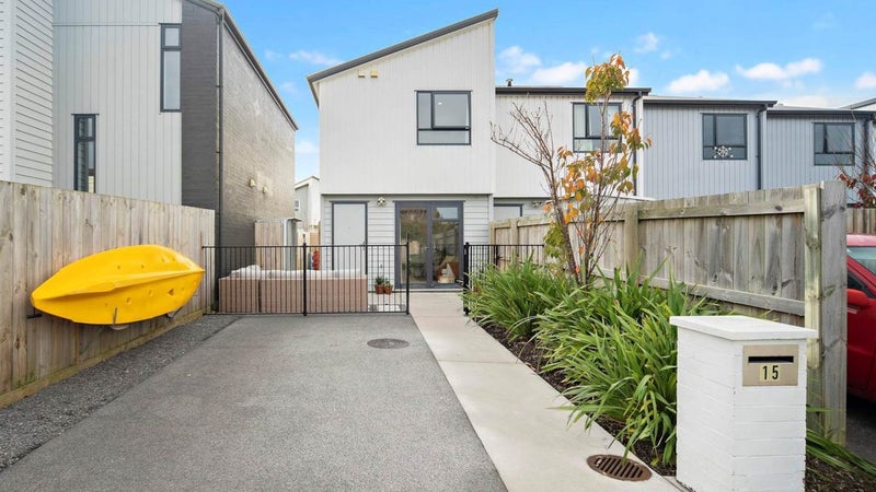 15 Filemu Lane, Glen Innes, Auckland - Carousel 1