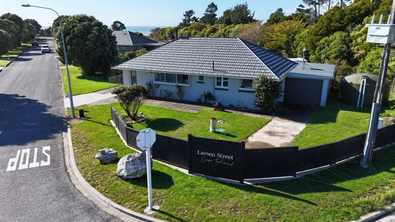2 Larsen Street, Cape Foulwind, Cape Foulwind - Carousel 1