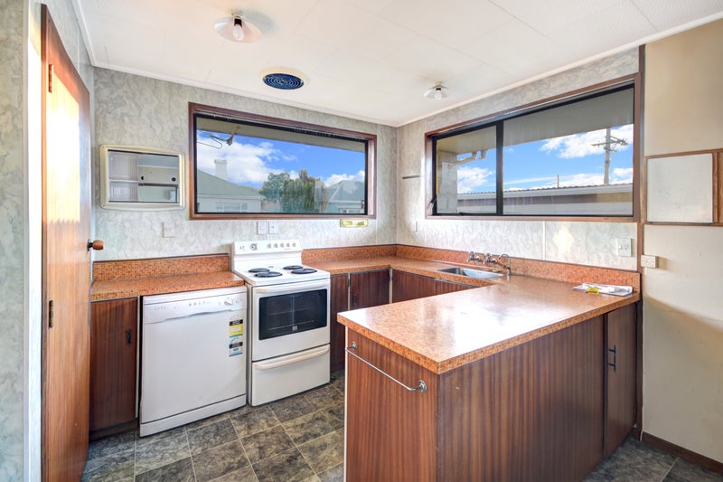 19A Nicholson Street, Forbury, Dunedin - Carousel 2