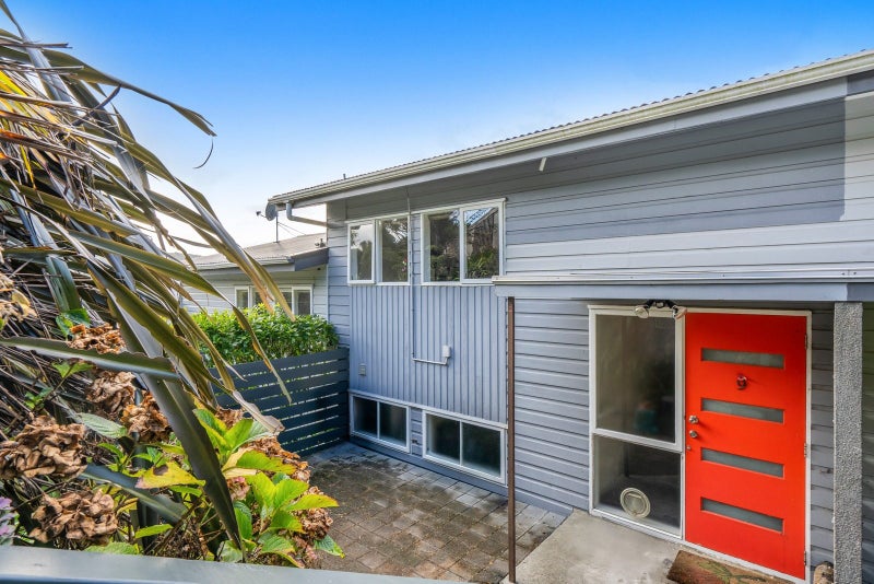 9 Hereford Street, Wilton, Wellington - Carousel 1