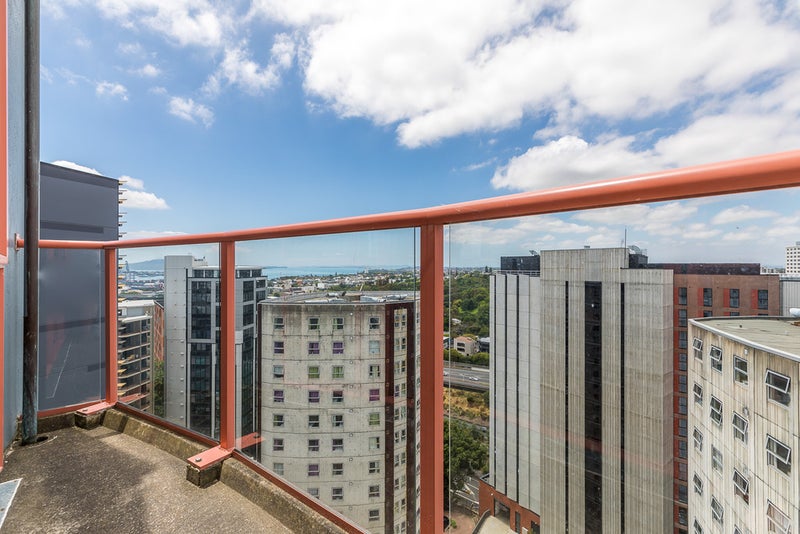 17C/3 Whitaker Place, Grafton, Auckland - Carousel 2