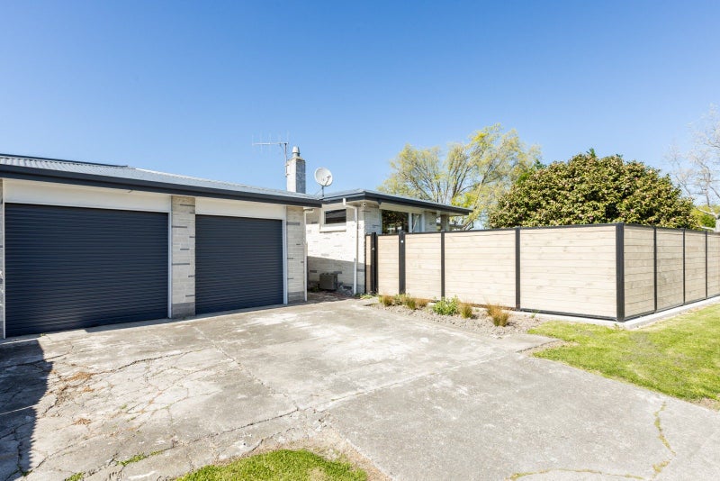 1030 Grove Road, Mayfair, Hastings - Carousel 16