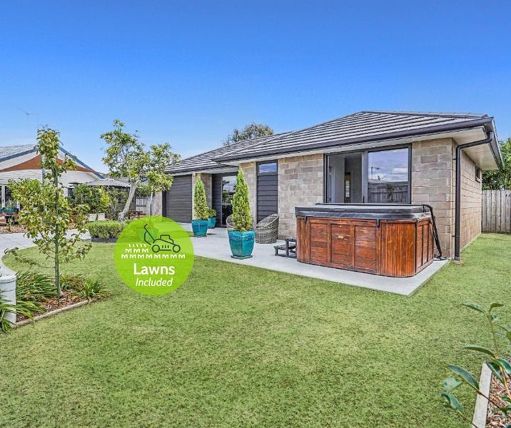 29 Raleigh Avenue, Fairview Downs, Hamilton - Carousel 1
